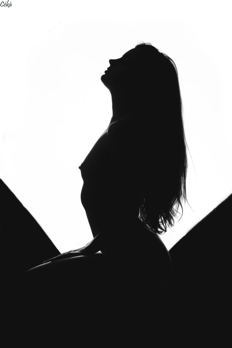 Low Key Silhouette en Studio